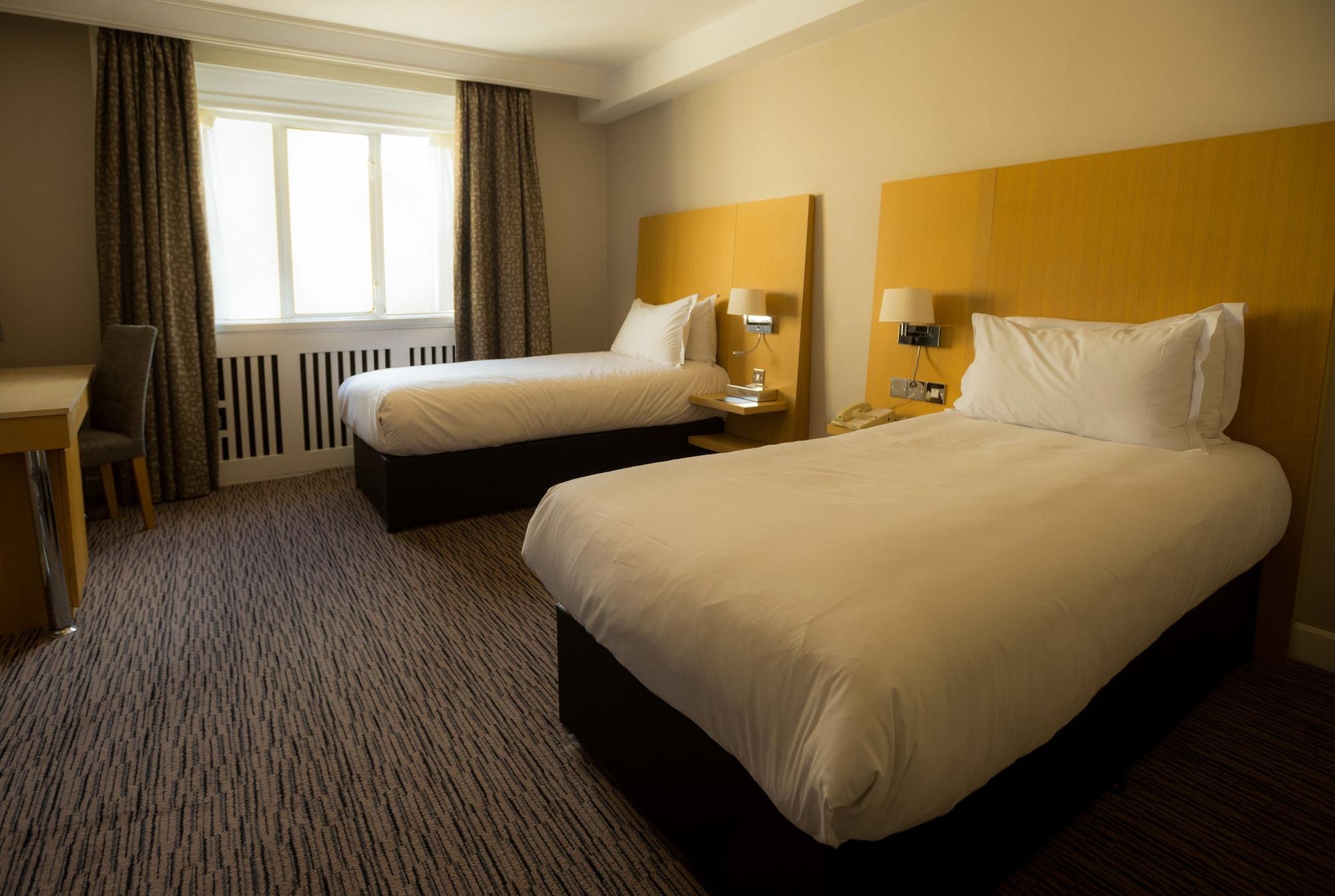 Park Inn By Radisson Shannon Airport Exterior foto