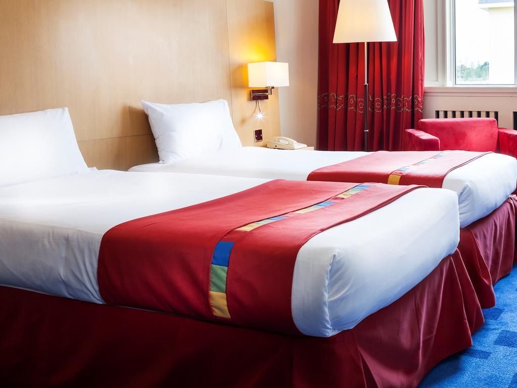 Park Inn By Radisson Shannon Airport Exterior foto