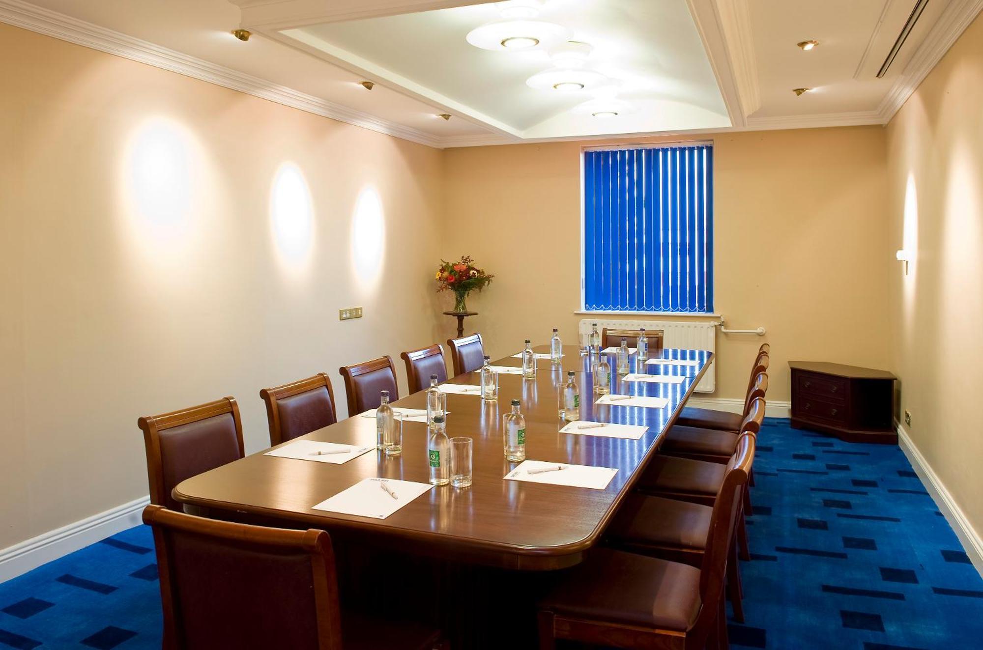 Park Inn By Radisson Shannon Airport Afaceri foto