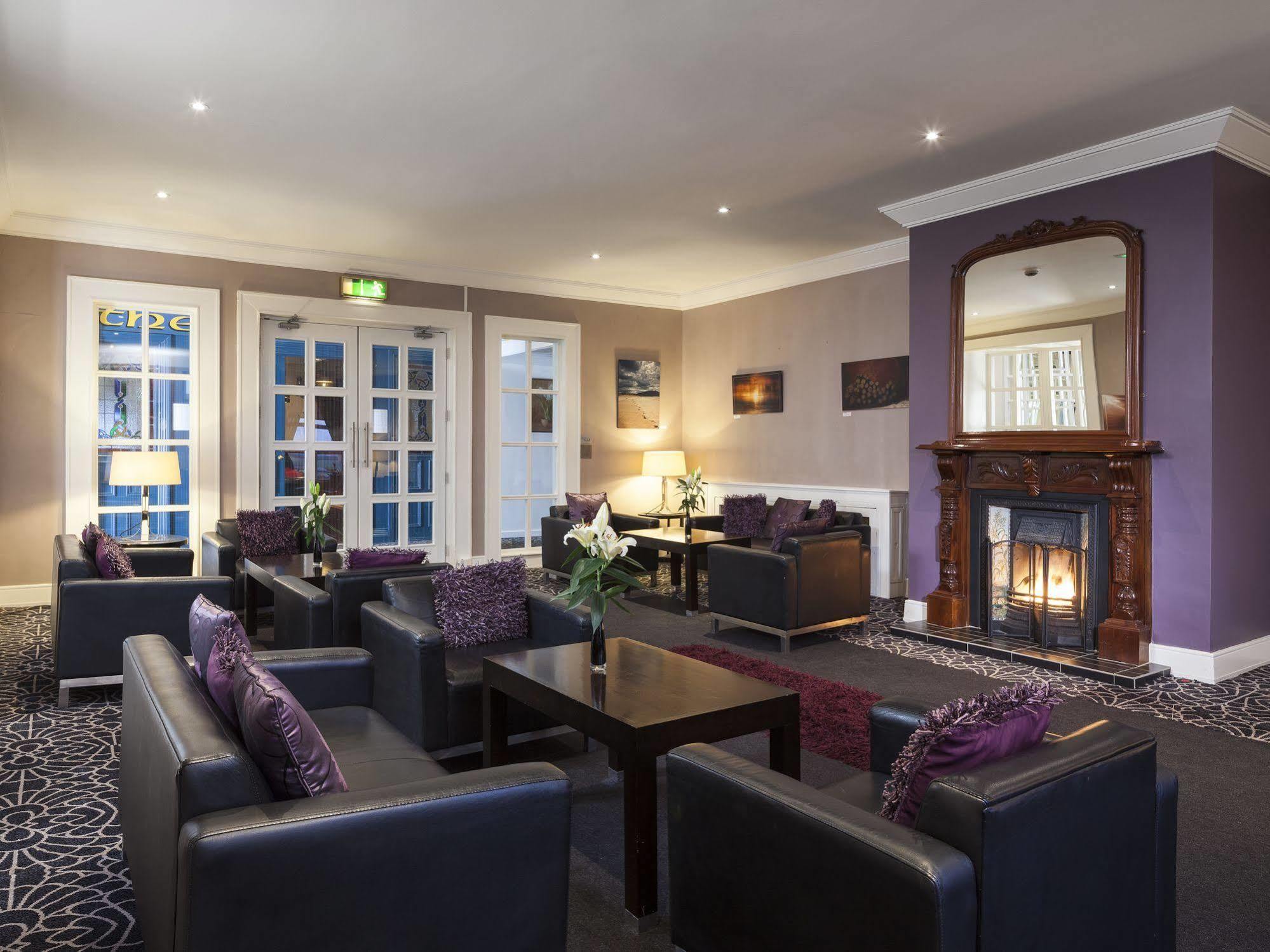 Park Inn By Radisson Shannon Airport Exterior foto